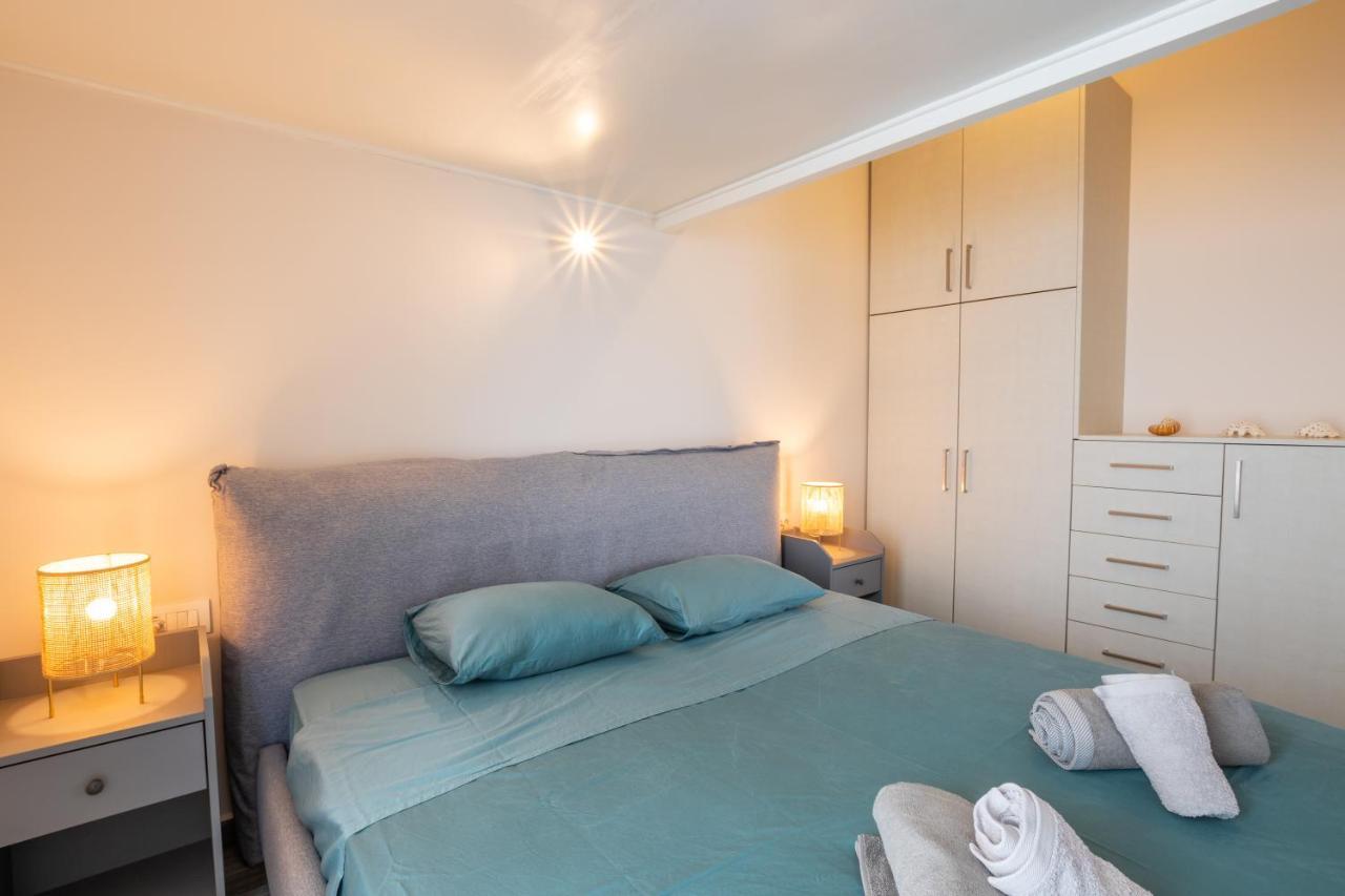 Annika'S Family House Apartment Aperion ภายนอก รูปภาพ