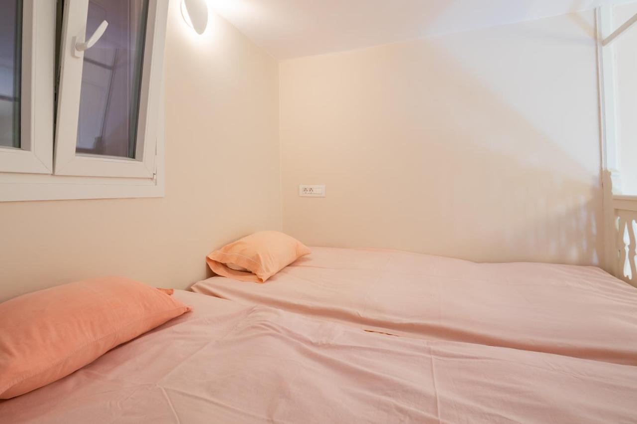 Annika'S Family House Apartment Aperion ภายนอก รูปภาพ