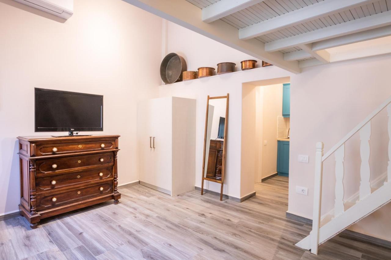 Annika'S Family House Apartment Aperion ภายนอก รูปภาพ